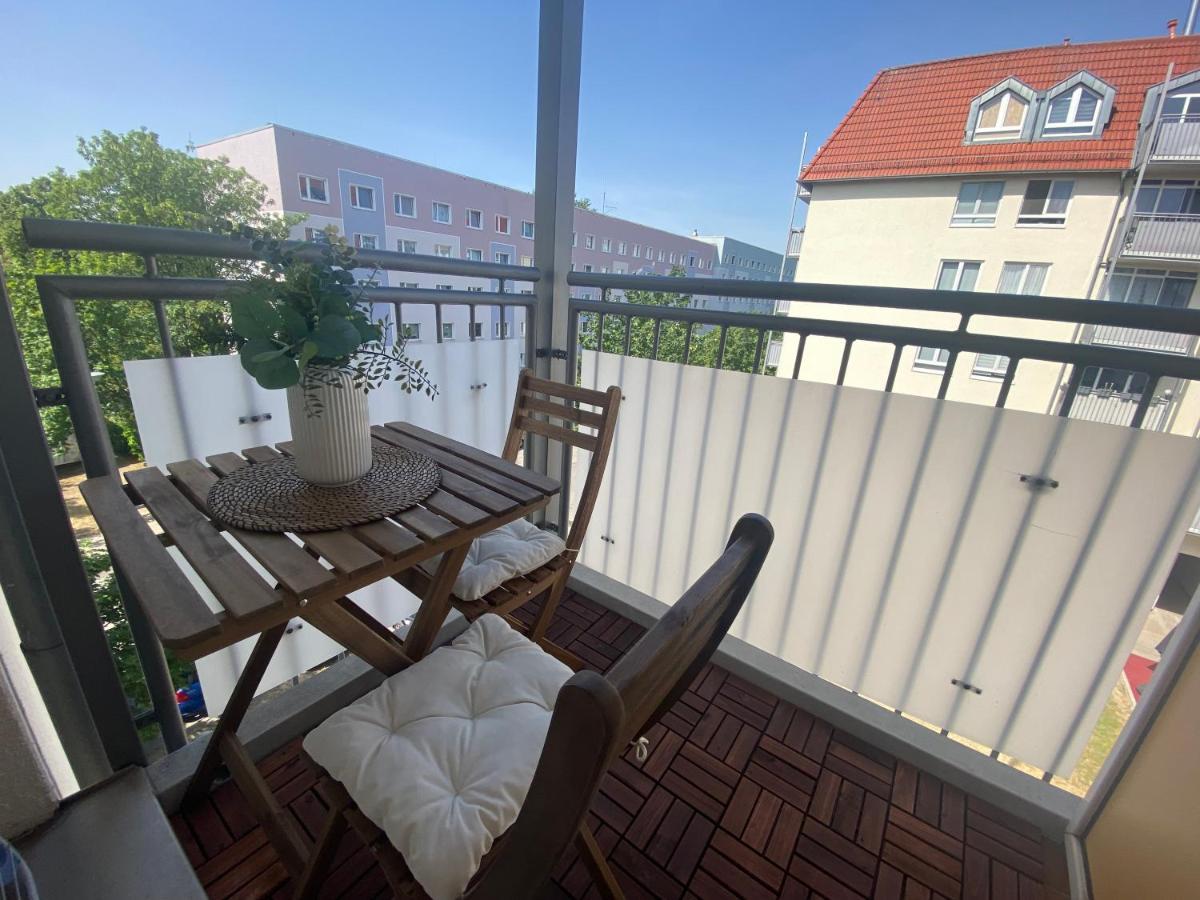 Charming Apartment - Balcony - Wifi - Kitchen マクデブルク エクステリア 写真