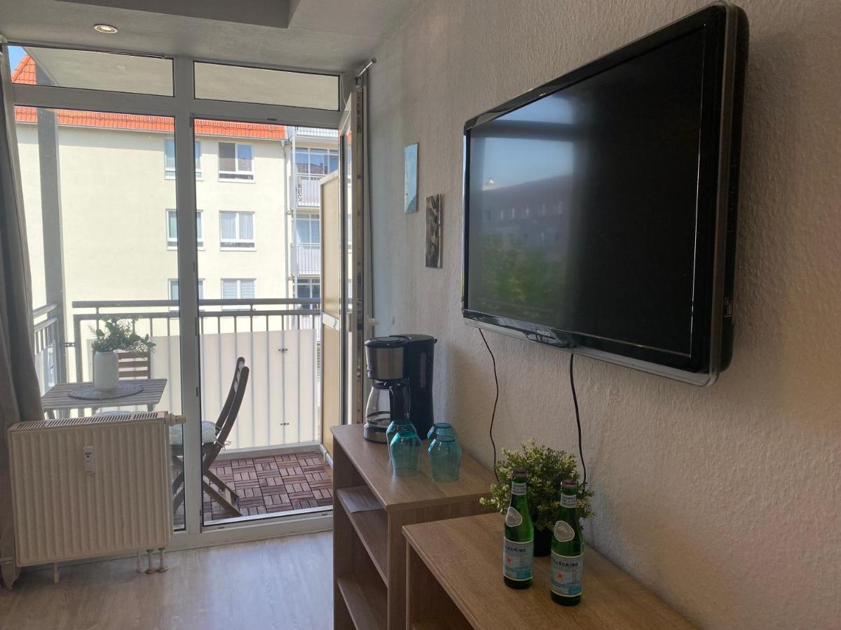 Charming Apartment - Balcony - Wifi - Kitchen マクデブルク エクステリア 写真