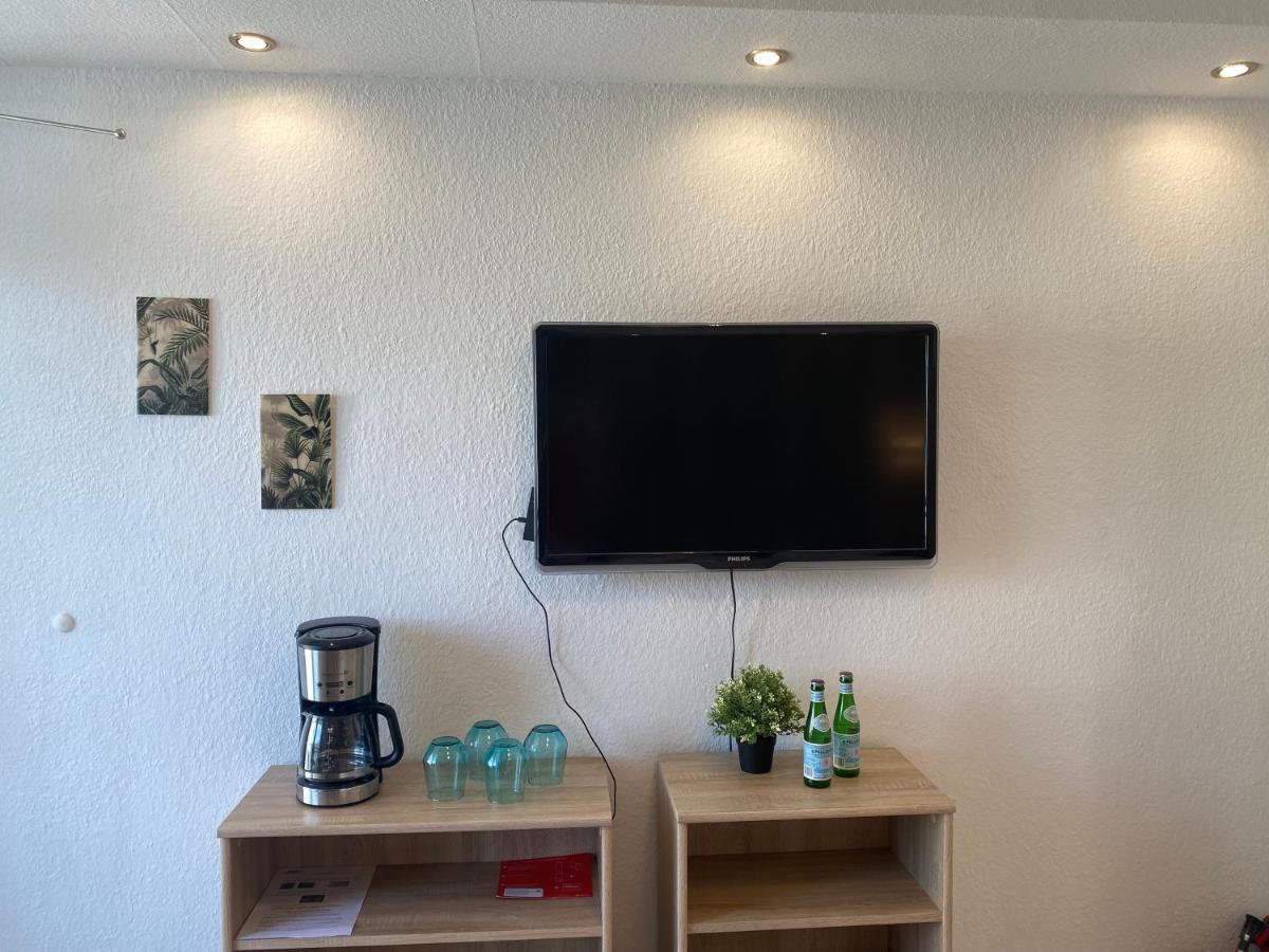 Charming Apartment - Balcony - Wifi - Kitchen マクデブルク エクステリア 写真